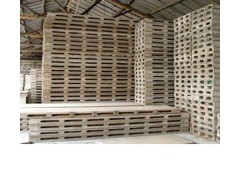本厂供应80、85、90优质氧化镁，隔墙板专用氧化镁